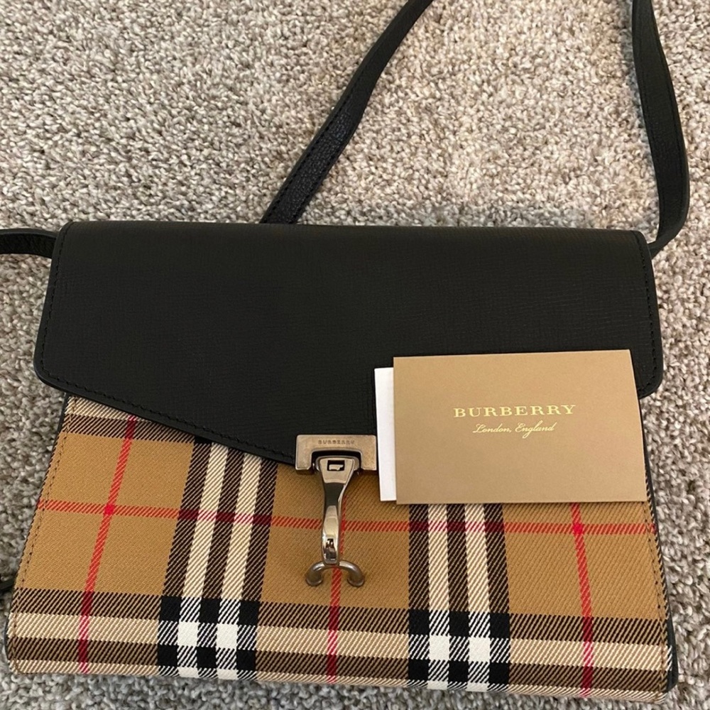 Burberry Crossbody Bag - Picture 5 of 6